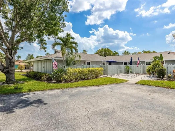 4263 Island Cir #5, Fort Myers, FL 33919