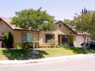 565 Elkhorn Dr, Duarte, CA 91010