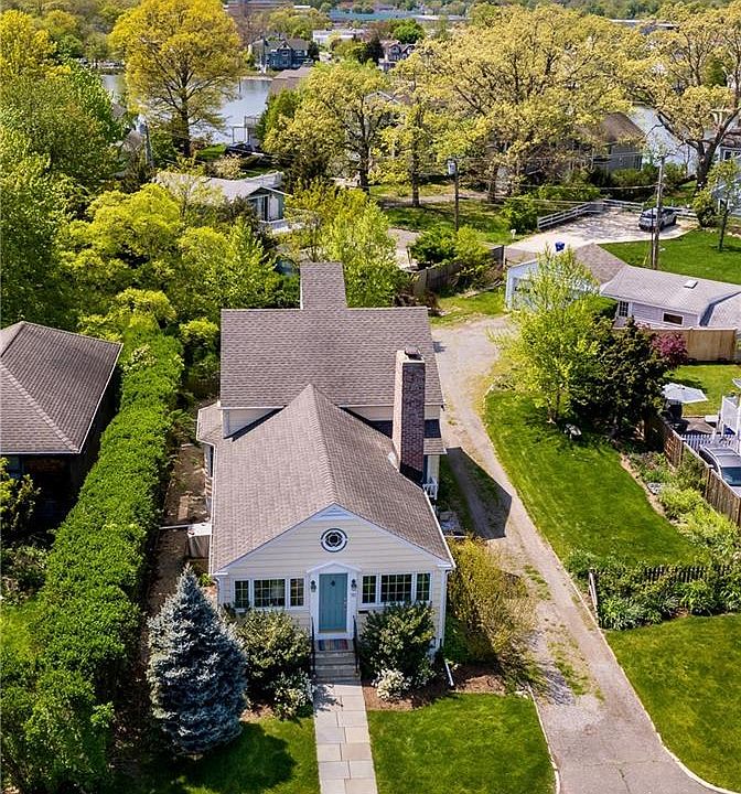 1st image of 11 Park Ln