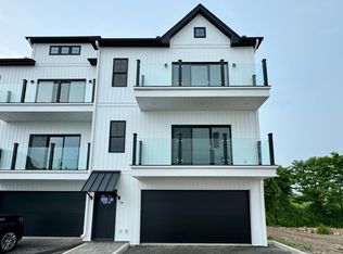 10 Morse Ave, West Haven, CT 06516