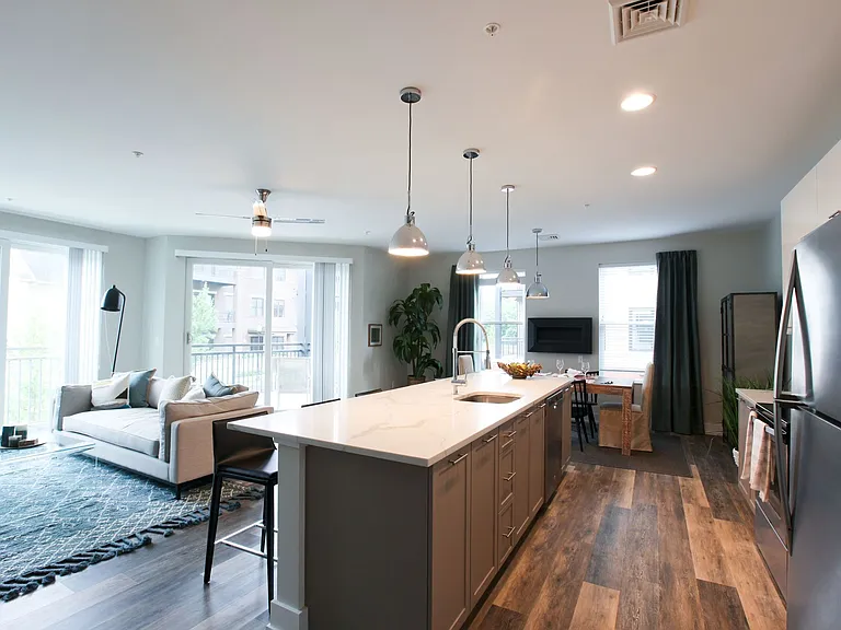 Excelsior Park Apartments — Photo 38
