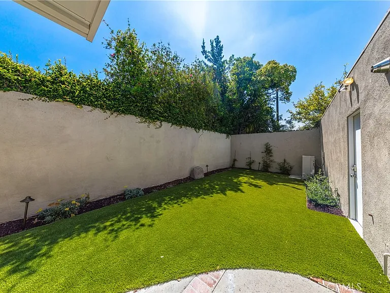 23291 Downland Rd — Photo 30
