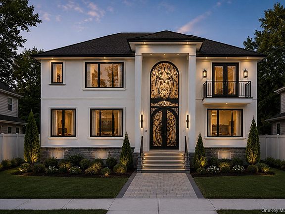 2nd image of 26 Cloverfield Road S