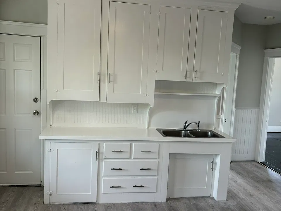 79 Hebert Ave #3B