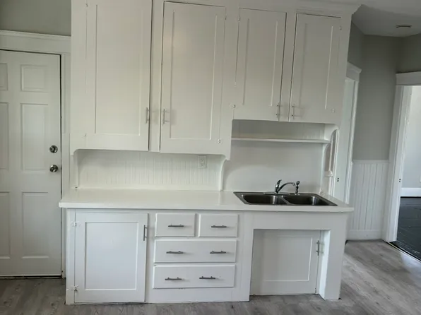 79 Hebert Ave #3B, Woonsocket, RI 02895