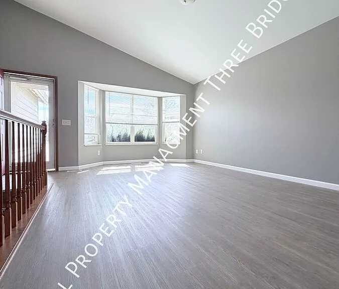 43 Kingspointe Dr — Photo 4