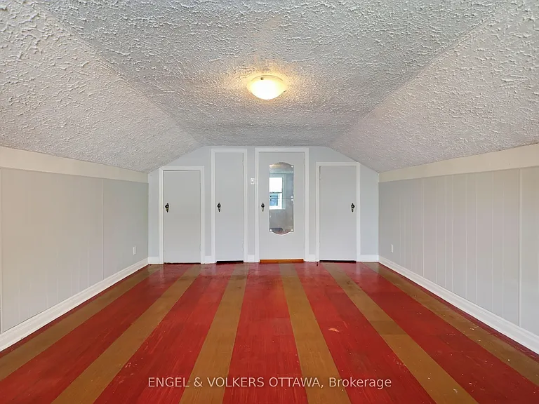 1171 Shillington Ave — Photo 28