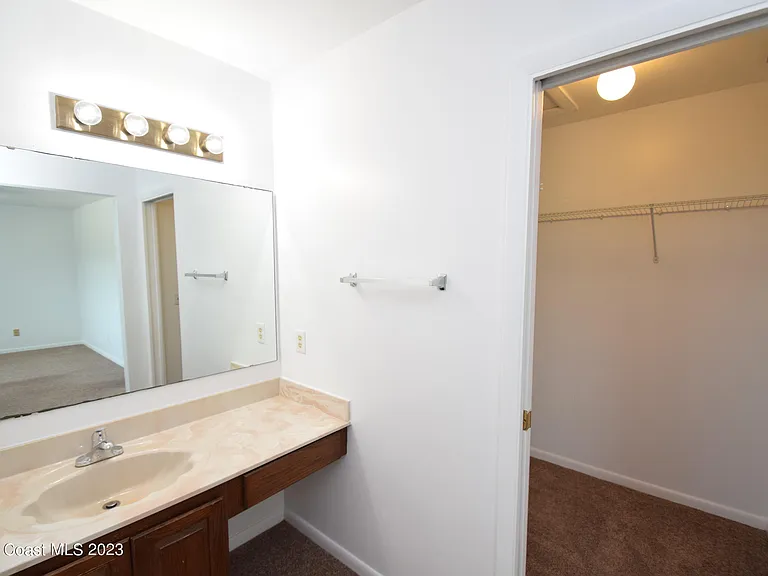 658 Atlantic Dr — Photo 48