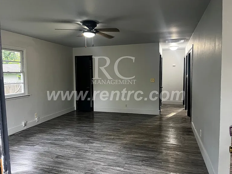 218 Tennessee Ave — Photo 6