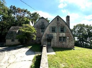 1 Fairmount Dr S, Alton, IL 62002