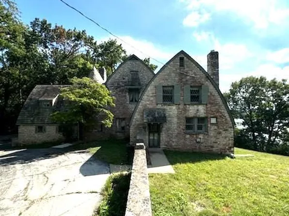 1 Fairmount Dr S, Alton, IL 62002