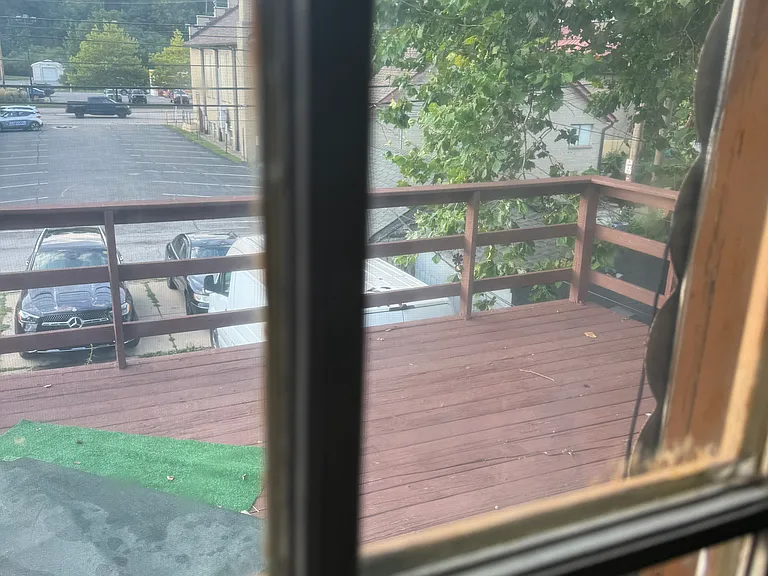 231 E Main St #3 — Photo 8