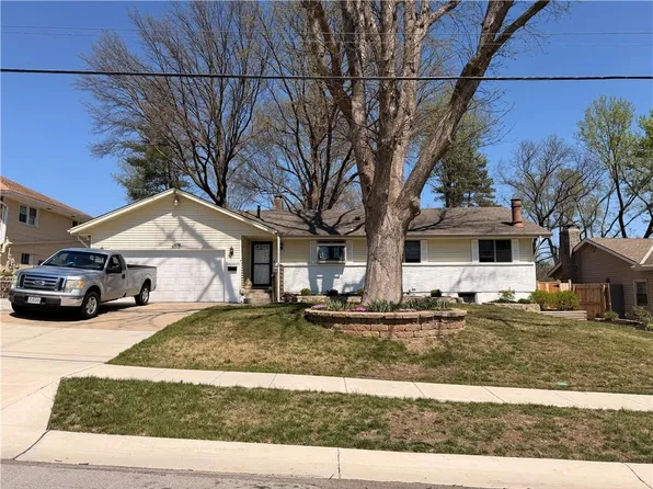 1308 E 101st Ter N, Kansas City, MO 64131