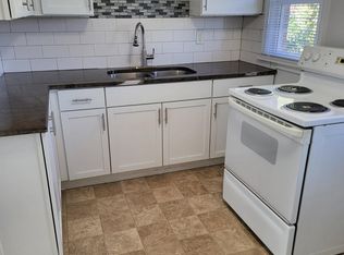 850 W 11th St #D, Fremont, NE 68025