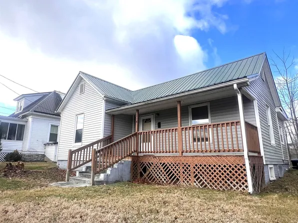 216 Cliff St, Pulaski, VA 24301