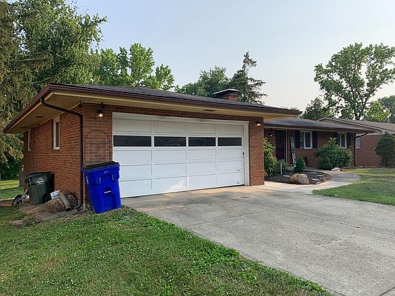 3rd image of 619 Glenway Dr