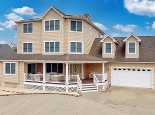 251 9th St S, Brigantine, NJ 08203