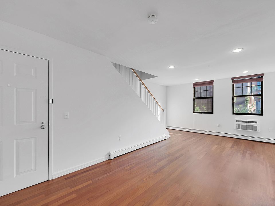 1st image of 151 Stanton St #Dxc