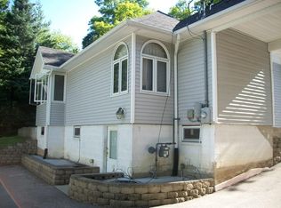 108 W Spring Dr, Twin Lakes, WI 53181