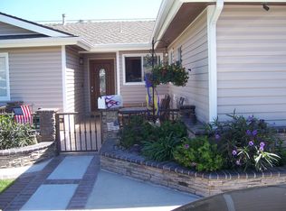 6062 Navajo Rd, Westminster, CA 92683