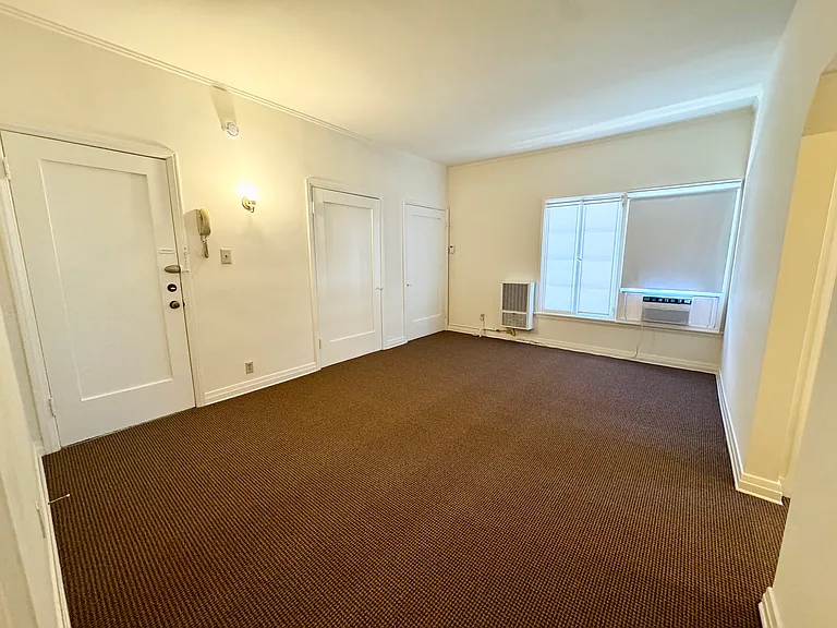 1324 N New Hampshire Ave #1 — Photo 8