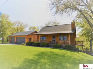 8606 Emerson Rd, Plattsmouth, NE 68048