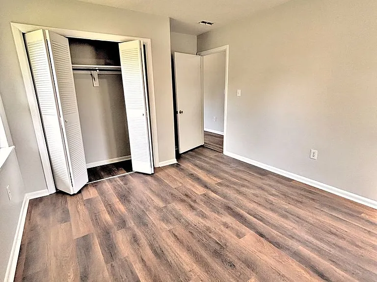 102 Elm Ct NE — Photo 11