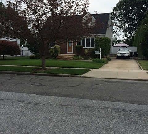 2nd image of 24 9th St
