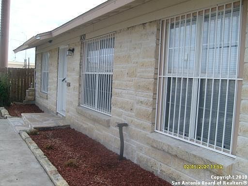 3rd image of 1430 Fresno dr