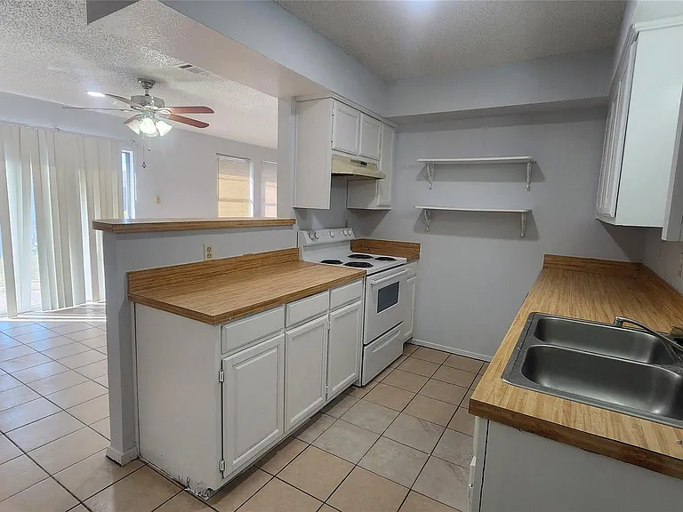 123 Prairie View Dr — Photo 4
