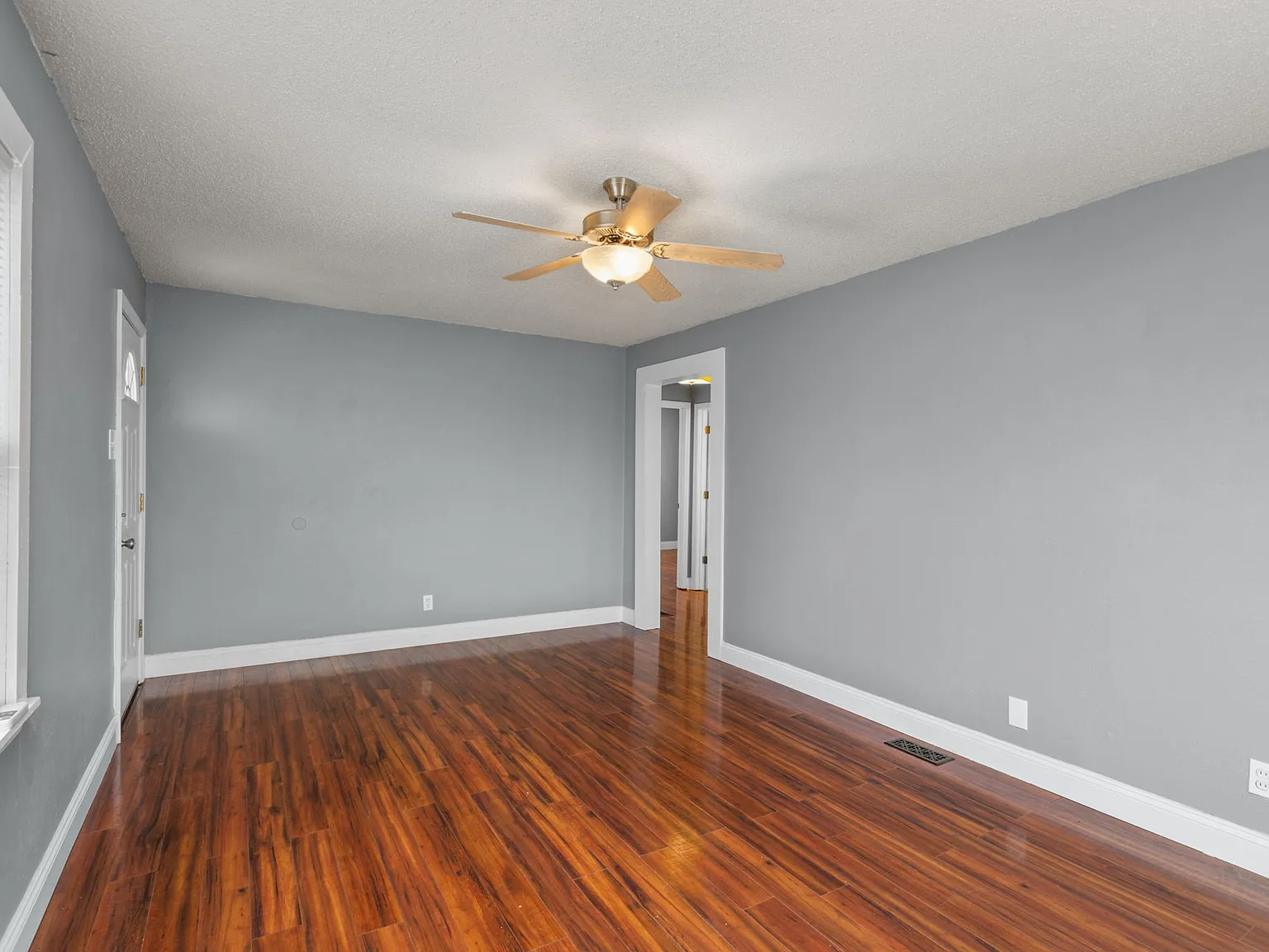 2 bed, 792 sqft, $1,250 — Photo 4