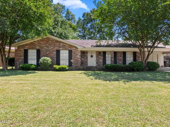 103 Mary Cir, Hattiesburg, MS 39402