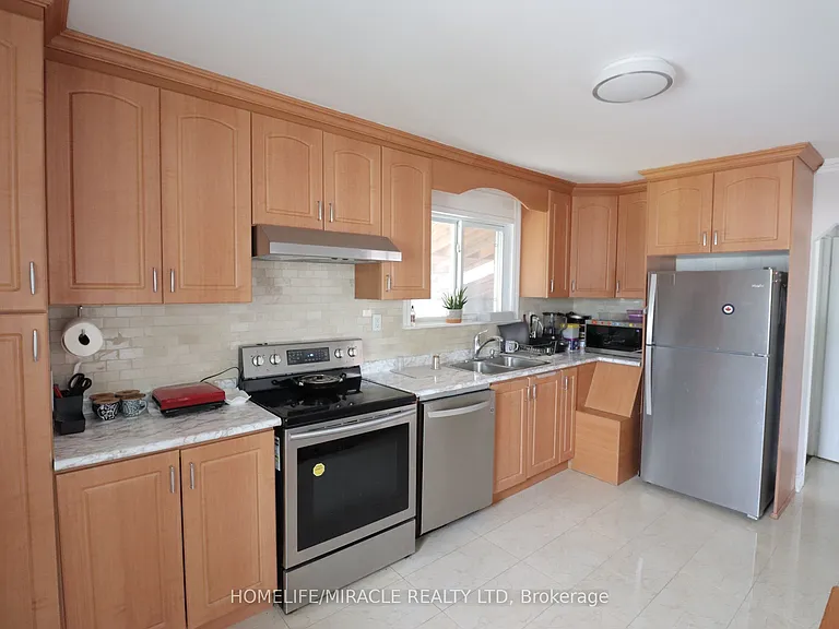 1382 Warden Ave #MAIN — Photo 11
