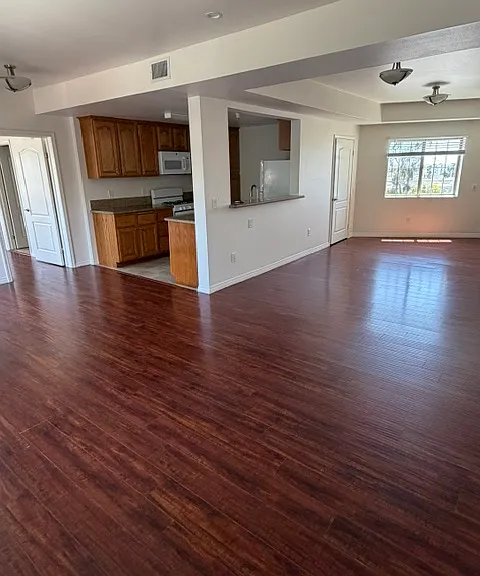 3401 Manning Ave #201 — Photo 1