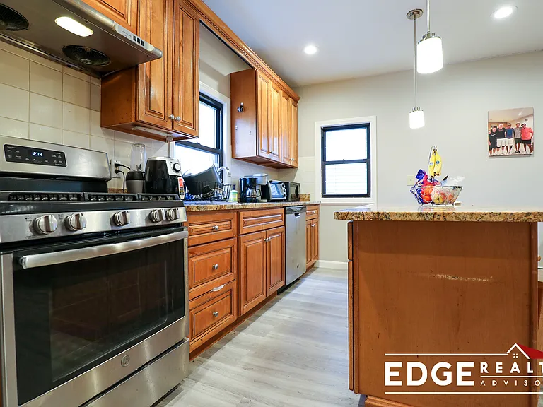 117 Glenville Ave #1A — Photo 7