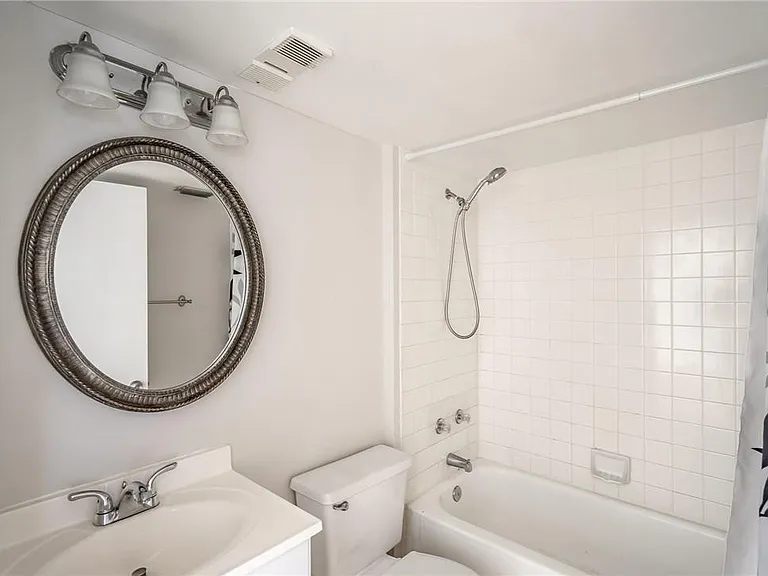 5701 Riverside Dr #106B6 — Photo 8