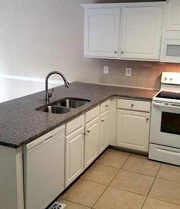 4th image of 1277 Wynford Clny