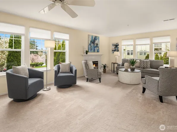 4133 224th Lane SE #213, Issaquah, WA 98029