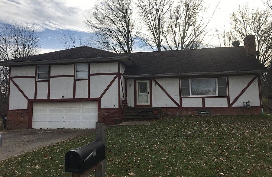 1st image of 8126 Clover Ln