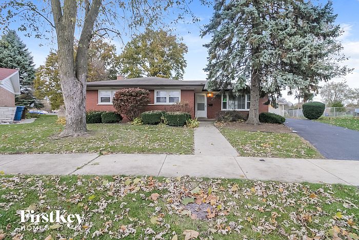 1st image of 16535 Elm Ct