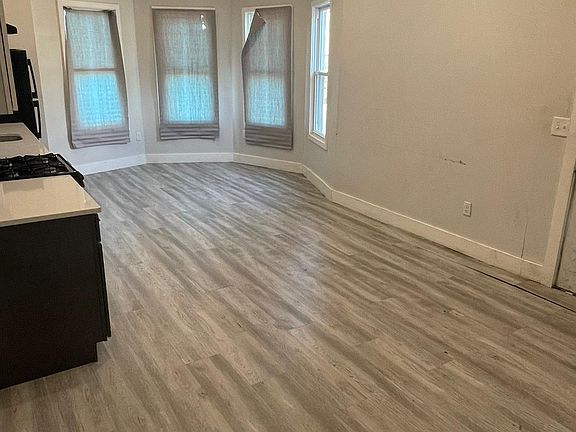 2nd image of 370 13th Ave #1