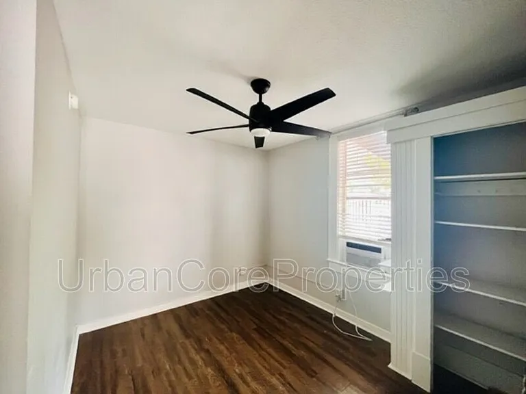 419 4th St N #3 — Photo 5
