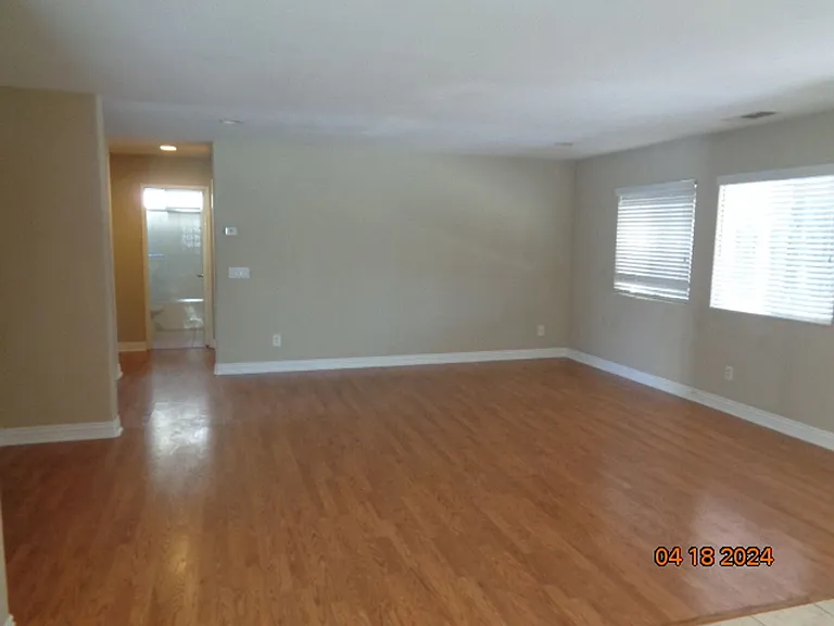 2064 W Avenue K #6 — Photo 9