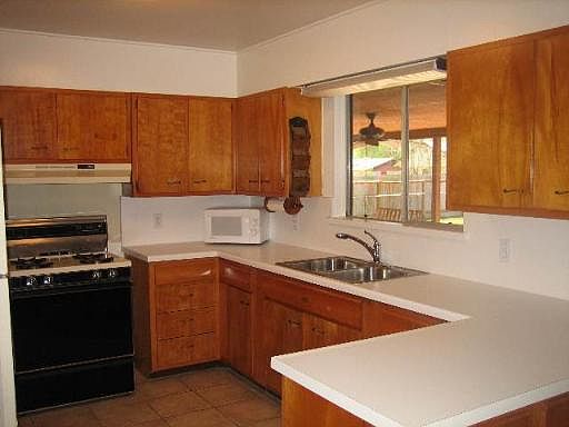 5th image of 1025 KATHLEEN DR