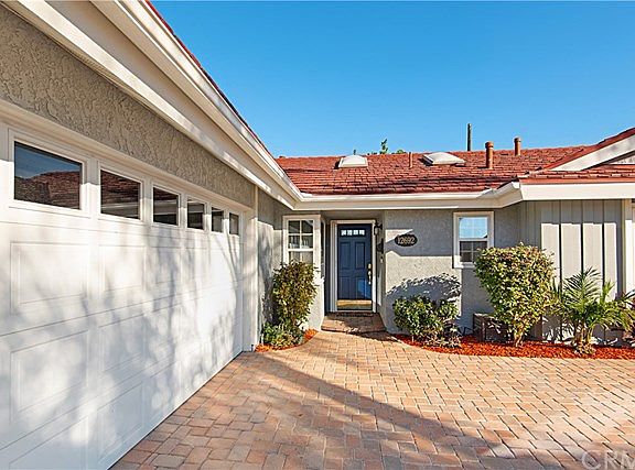 3rd image of 12692 Palomar St