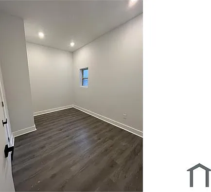 3 bed, $1,800 — Photo 4