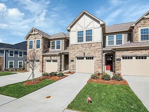 3rd image of 5826 Clan Maclaine Dr #5826