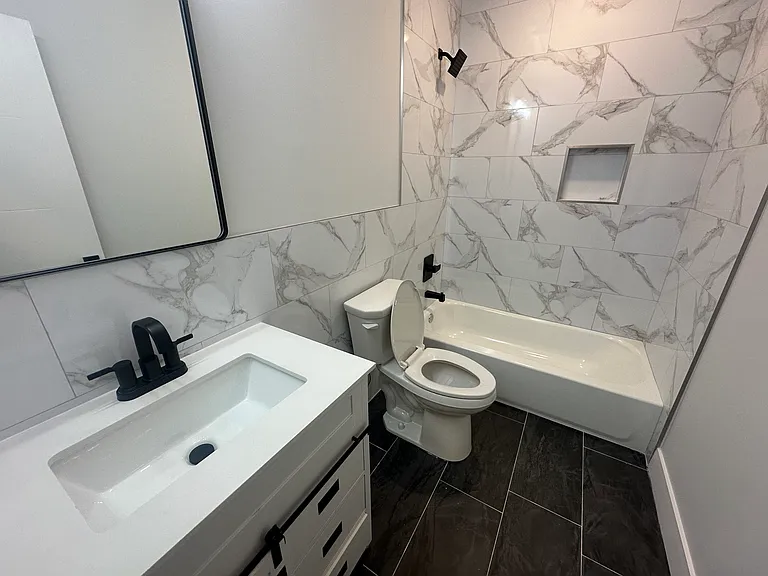 2120 N 7th St #3 — Photo 4