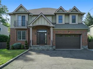 427 California Rd, Bronxville, NY 10708