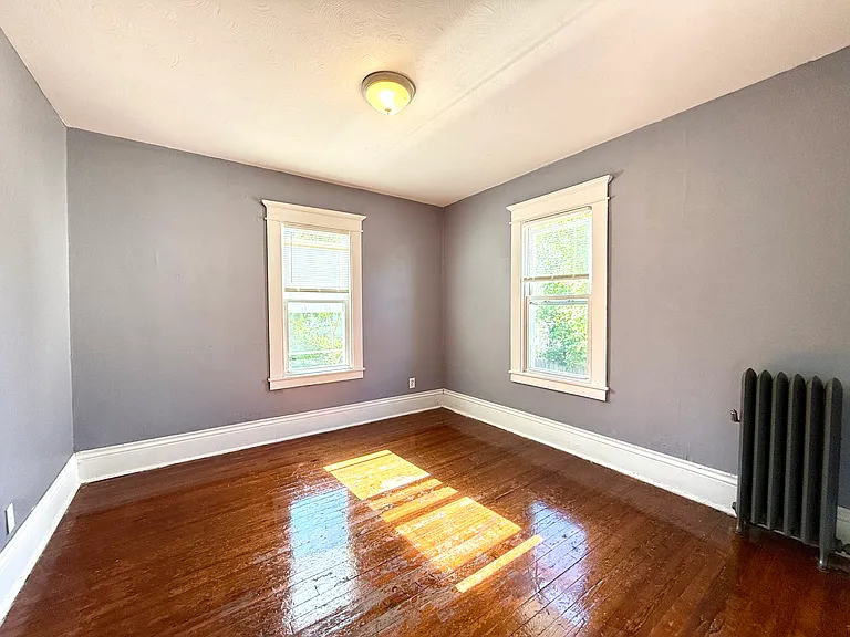 179 Bloomfield St — Photo 6